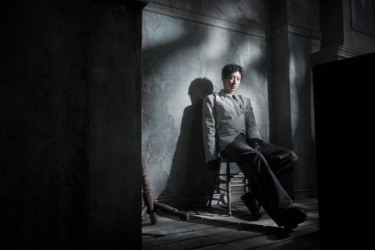 weareoneEXO's tweet image. 'Crown' Teaser Image 02

EXO 엑소 The 8th Album 【REVERXE】
➫ 2026.01.19 6PM (KST)

💿Pre-order&amp;amp;save&amp;amp;add
EXO.lnk.to/REVERXE

#EXO #엑소 #weareoneEXO 
#Crown #EXO_Crown
#REVERXE