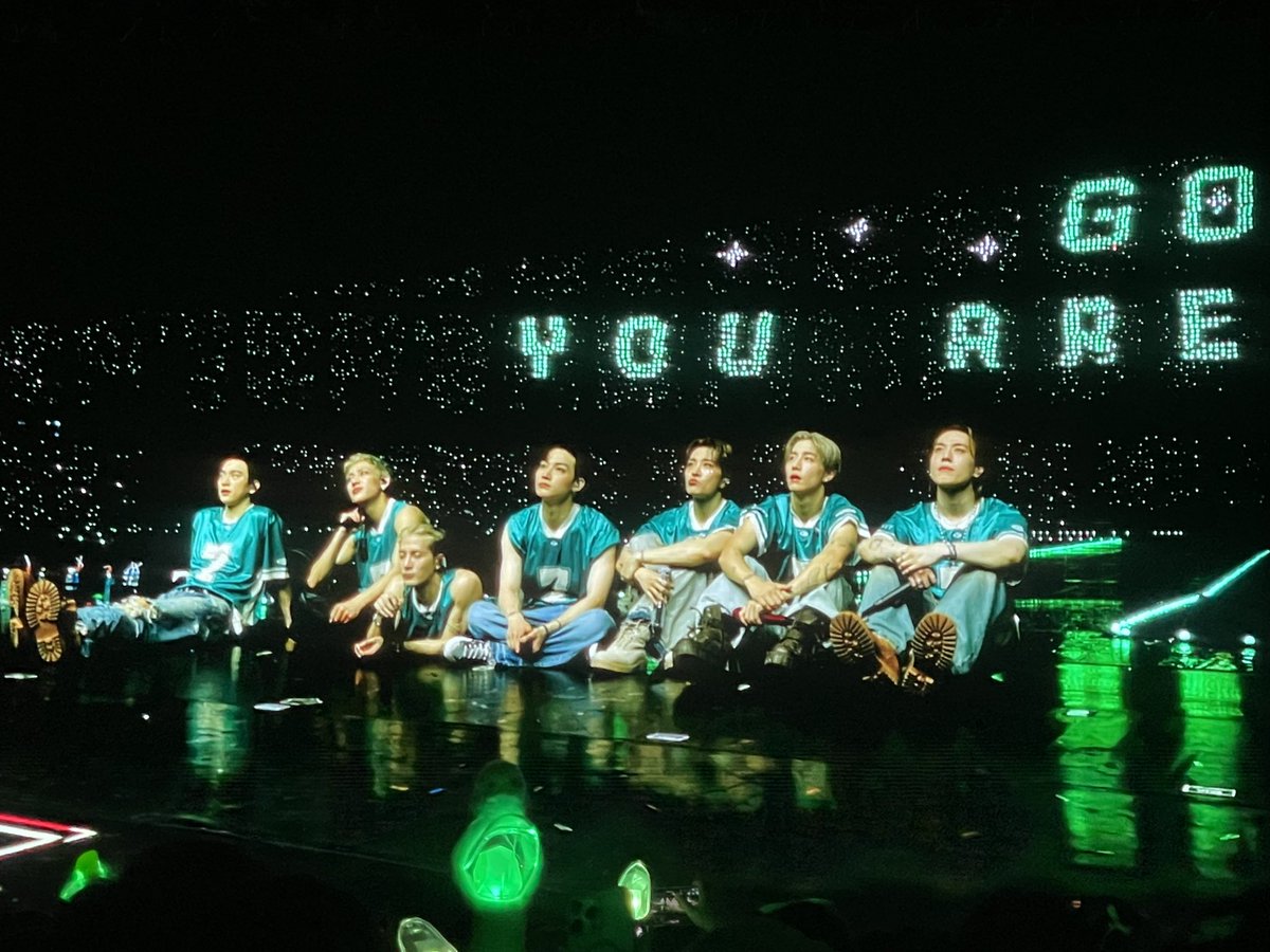 🗣️ :ยังเป็น GOT7 อยู่หรอ
GOT7 : ใช่ 
🗣️ : ยังเป็น อากาเซ่อยู่หรอ
🐥 : ตลอดไป

GOT7 12TH ANNIVERSARY
#12YearsAndStillWithGOT7
#12년이지나도_갓세븐