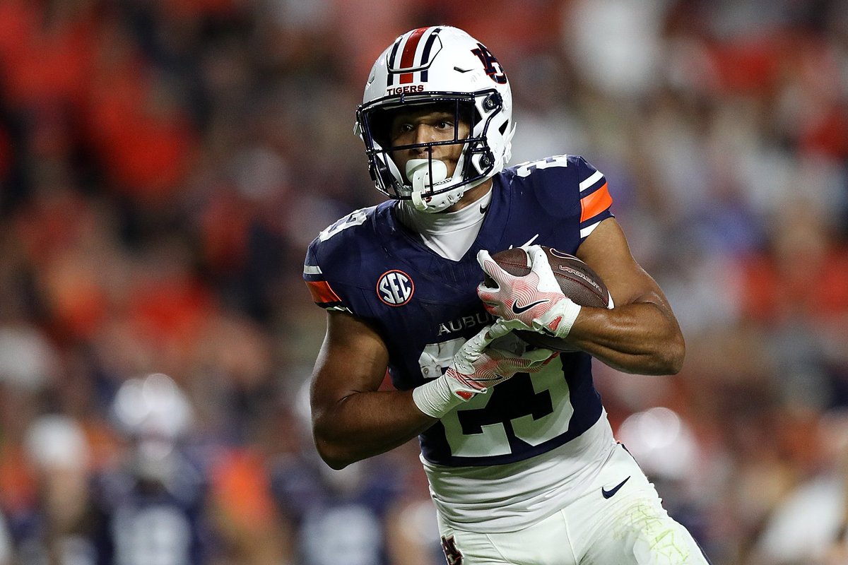 colereporter's tweet image. In 2025, Bryson Washington, Byrum Brown, Jeremiah Cobb and Nykahi Davenport combined for 3,377 rushing yards and 32 rushing touchdowns while averaging 5.6 yards per carry.

In 2026, they'll all be in #Auburn's backfield.

📰: montgomeryadvertiser.com/story/sports/c…