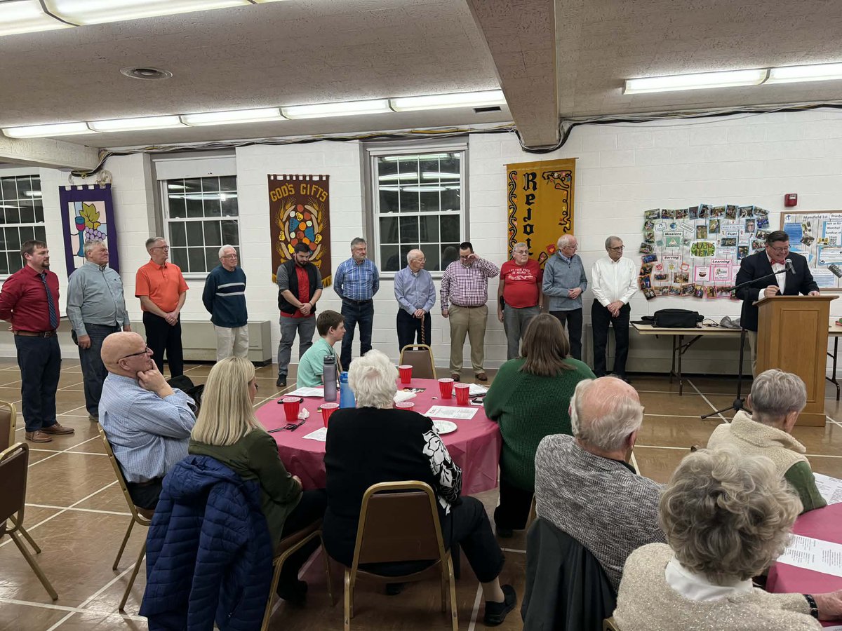 FunCenterChords's tweet image. Last night we installed our 2026 Board of Directors! Dave Calland served as our Installation Officer…thanks, Dave! 🎶