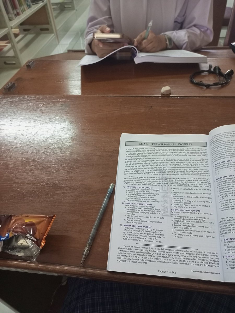 freudaughter's tweet image. hai apa kabar muts Q, lama sudah ak tidak beraktivitas di akun ini