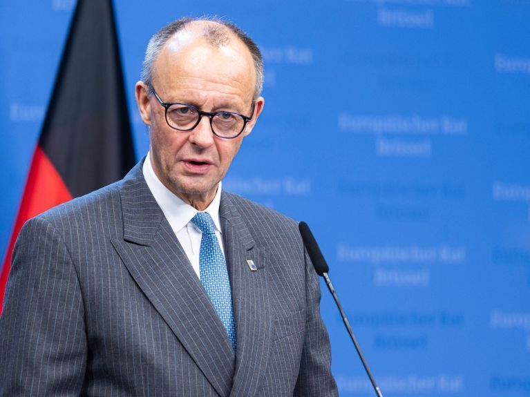 Political_Room's tweet image. 🇩🇪Friedrich Merz: "Fue un grave error estratégico abandonar la energía nuclear."

"No conozco ningún otro país que haga las cosas tan difíciles y tan caras como Alemania."