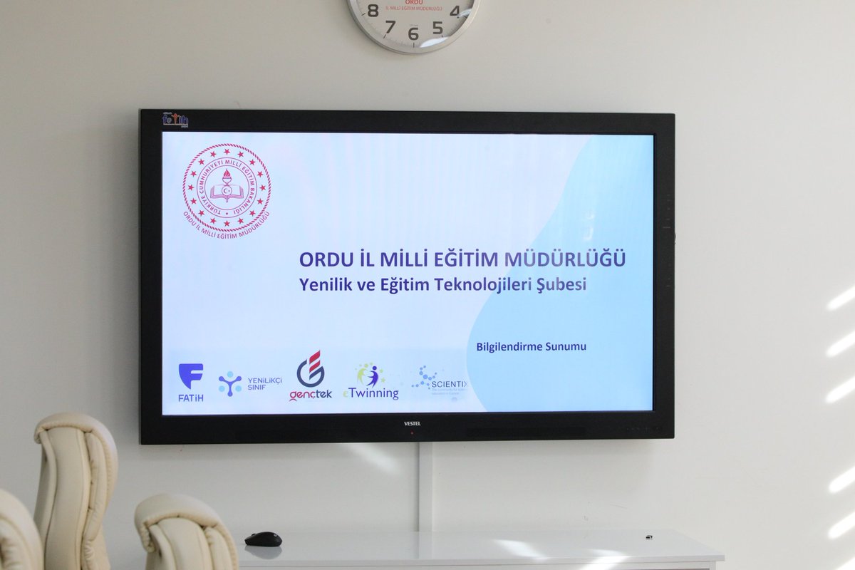 İl Millî Eğitim Müdürümüz Sayın Mehmet Fatih Vargeloğlu, Müdürlüğümüz Yenilik ve Eğitim Teknolojileri Şubesi'nde görevli yönetici ve öğretmenlerimiz ile değerlendirme toplantısı gerçekleştirdi.

#eğitimkentiORDU
#Ordu

<a href="/tcmeb/">Millî Eğitim Bakanlığı</a> <a href="/Yusuf__Tekin/">Yusuf Tekin</a> <a href="/TCOrduValiligi/">Ordu Valiliği</a> <a href="/mhilmiguler/">Dr. Mehmet Hilmi Güler</a>