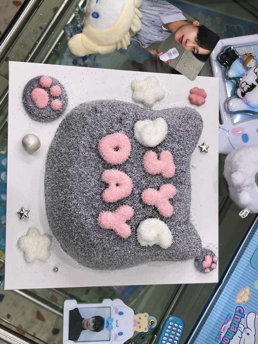 𝗛𝗕𝗗♡ ૮´͈ ᗜ `͈ ა
#만두가_다_터져버렸어
#115번손님_만두포장_나왔어요