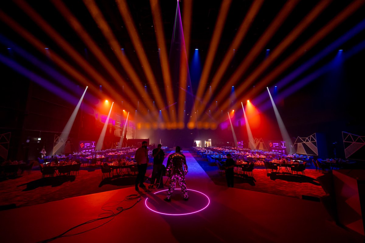 Saudi_Esports's tweet image. الكل على أتم الاستعداد .. لحظات تكريم إنجازات عام كامل على وشك أن تبدأ ✨💜

#هنا_نكرم_الإنجاز  | #SEFAwards