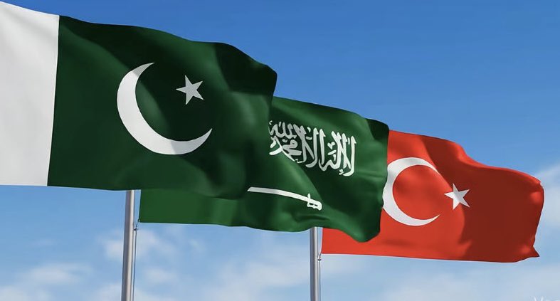 عاجل 🔴 

وزير الإنتاج الدفاعي الباكستاني يؤكد : 

باكستان و السعودية و تركيا ؛ أعدت مسودة اتفاق دفاعي بعد مفاوضات استمرت نحو عام.

(الشرق)