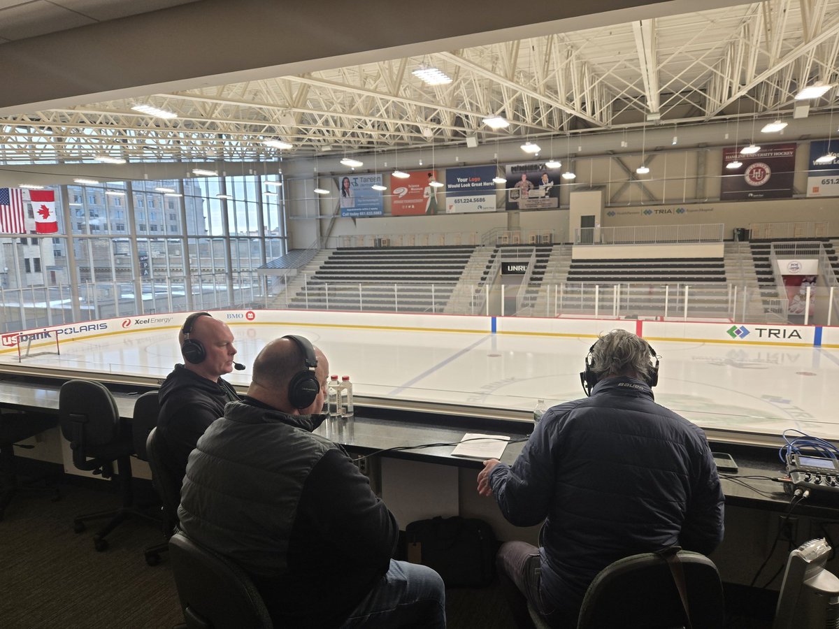 madproducer1's tweet image. It's our first #VoxintheBox show of 2026! #mnwild coach John Hynes joins @PAOnTheMic &amp;amp; @Gorgamatic21 at TRIA #92Noon!
KFAN.com/listen