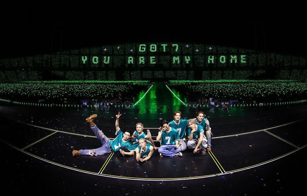 palmysmoothie's tweet image. — 12 years with GOT7 💚
my youth is yours
still proud to be IGOT7 🐥🪺

12 ปีกับบ้านหลังนี้ที่ชื่อว่า GOT7
พวกเค้าคือความรัก คือความทรงจำที่งดงาม
ภูมิใจเสมอที่เป็นอากาเซ
ขอบคุณที่เป็น GOT7 ให้เราได้รักนะคะ :)

GOT7 12TH ANNIVERSARY
#12YearsAndStillWithGOT7
#12년이지나도_갓세븐