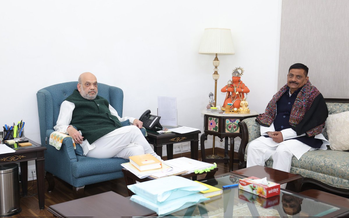 आज दिल्ली में माननीय गृह एवं सहकारिता मंत्री श्री अमित शाह जी से शिष्टाचार भेंट कर देशहित एवं बिहार से जुड़े महत्वपूर्ण विषयों पर सार्थक चर्चा का अवसर मिला।

<a href="/AmitShah/">Amit Shah</a> #Bihar