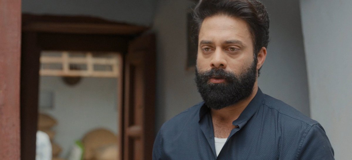 SainmaKarthik's tweet photo. @pnavdeep26 anna, this truly feels like your 2.0 version. I was genuinely amazed by your Telangana slang. For a second, I honestly thought you were a pakka Telangana born actor. What a performance. What a dialogue delivery. Loved you like anything. Please do these kinds of roles https://t.co/uDrW5bShFY