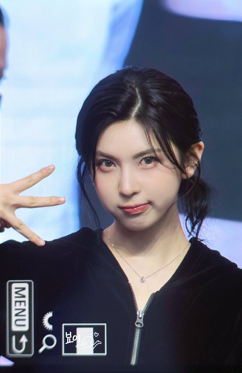 260115
⠀⠀⭒
 ⠀⠀/\ 
 ╭ /⠀\ ╮
(ᥩ𓏼︲⩊︲)つ━☆・。 
⊂⠀⠀⠀ノ⠀⠀⠀・゜+. 
しーＪ⠀⠀⠀⠀°。+

#엔믹스 #NMIXX 
#배이 #BAE #배블왔솔