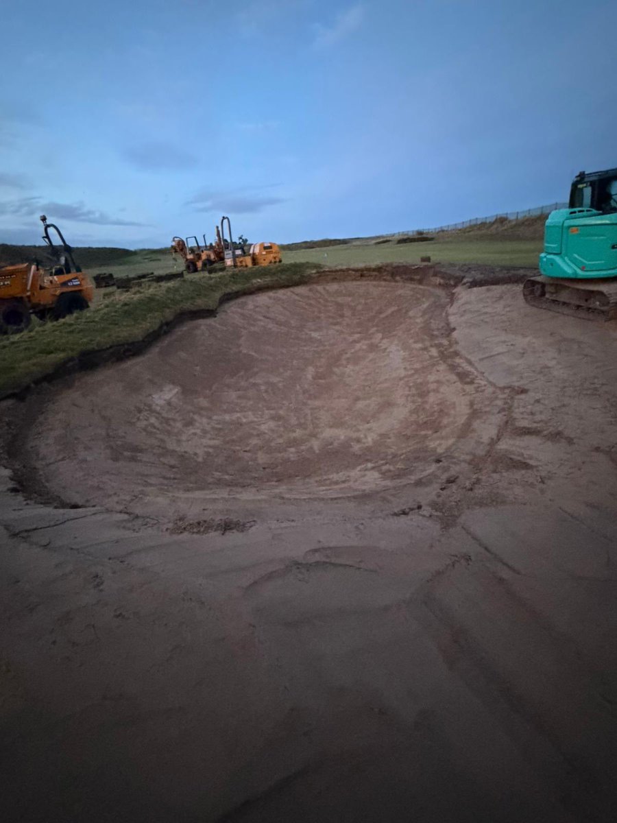 BunkerMat_com's tweet photo. Lovely job for our team this morning @wallaseygolf  #BunkerMat installed into a fresh new bunker. CM John and his team working with @cdpgolf1. This one’s going to look pretty special when it’s all turfed up. https://t.co/XTALy1tQmq
