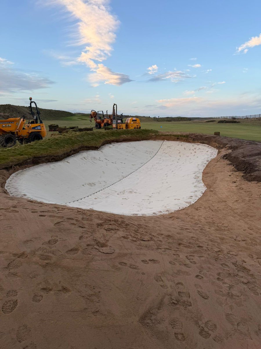 Lovely job for our team this morning <a href="/wallaseygolf/">Wallasey Golf Club</a>  #BunkerMat installed into a fresh new bunker. CM John and his team working with <a href="/cdpgolf1/">Clayton, DeVries & Pont</a>. This one’s going to look pretty special when it’s all turfed up.