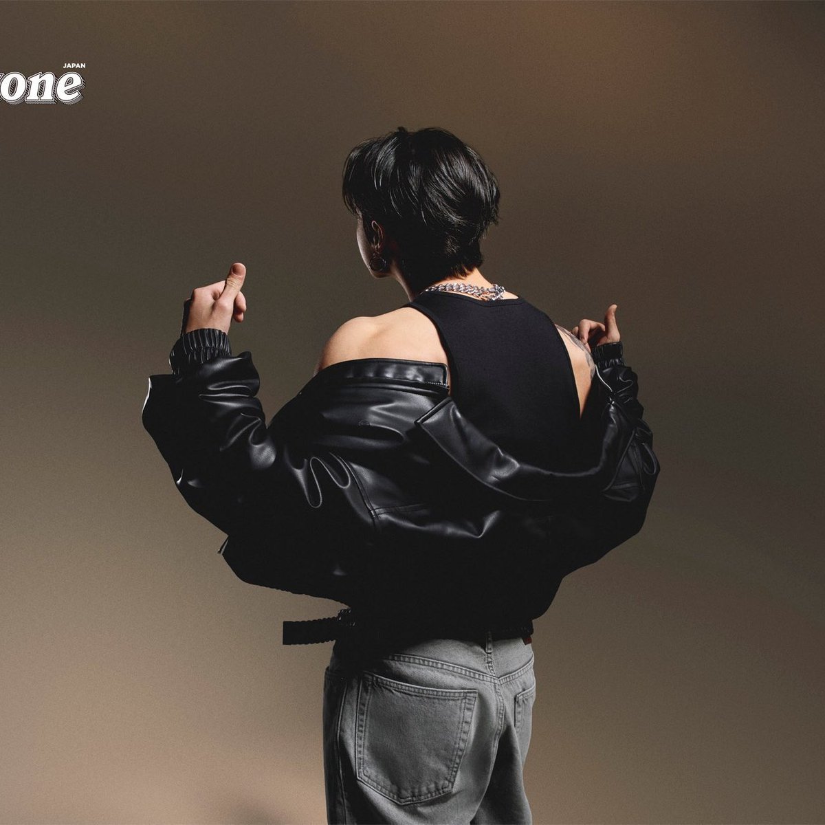 ninihvs's tweet image. DILF AND HIS HOTTIE BOYFRIEND