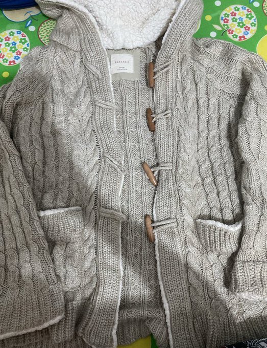 JBDef20's tweet image. ตัวละ 30 ค่าส่งเหมา 35
เหมาหมด 250 รวมส่ง 
เสื้อแขนยาวไหมพรหม 80 หมวก 50
#เสื้อผ้ามือสอง #เสื้อผ้ามือสองสภาพดี #ส่งต่อเสื้อมือสอง #ส่งต่อเสื้อผ้ามือ2 #โล๊ะตู้เสื้อผ้ามือสอง #โล๊ะตู้ #ส่งต่อเสื้อผ้า