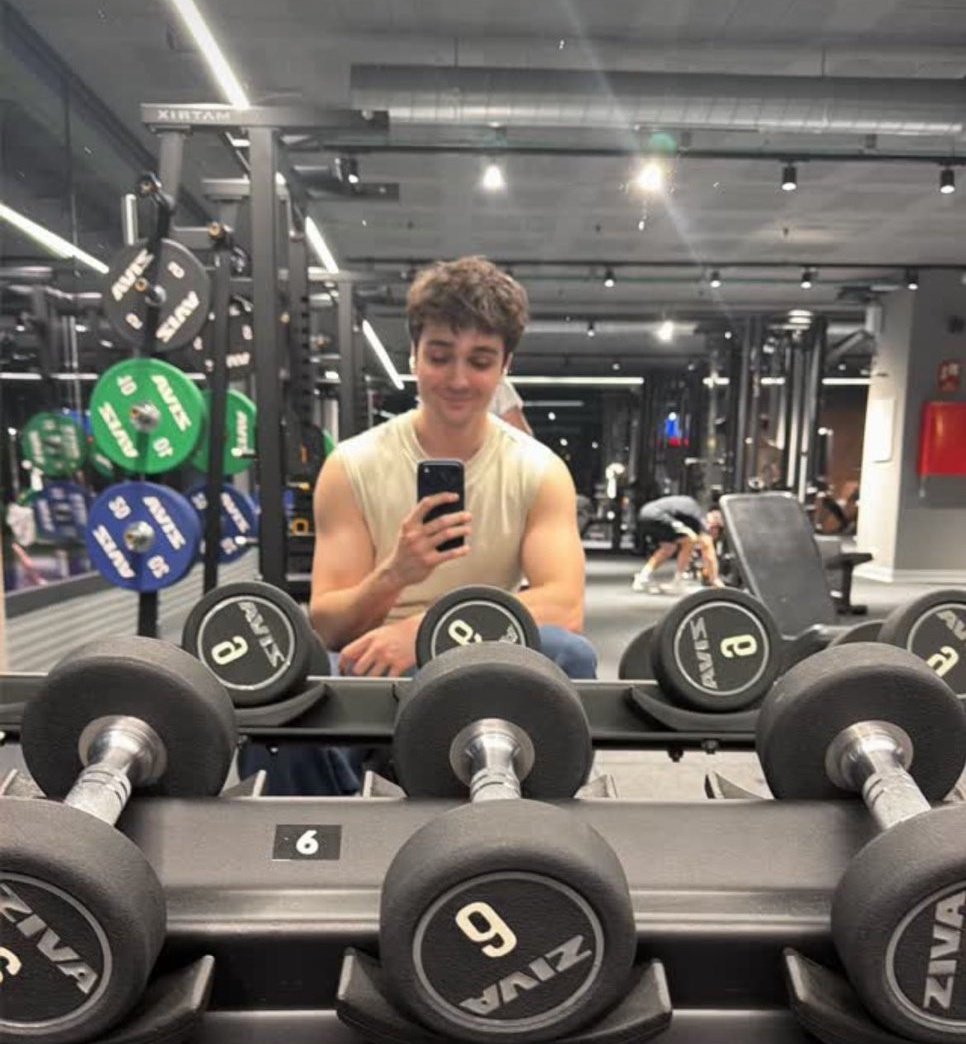 riiist_guiillo's tweet image. Es que me lo fo...