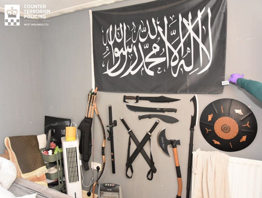 CrimeLdn's tweet image. 20 year old Adam Mahmood from Sheldon, Birmingham has been given a 7-year sentence for possessing a terrorism video on how to make a bomb.