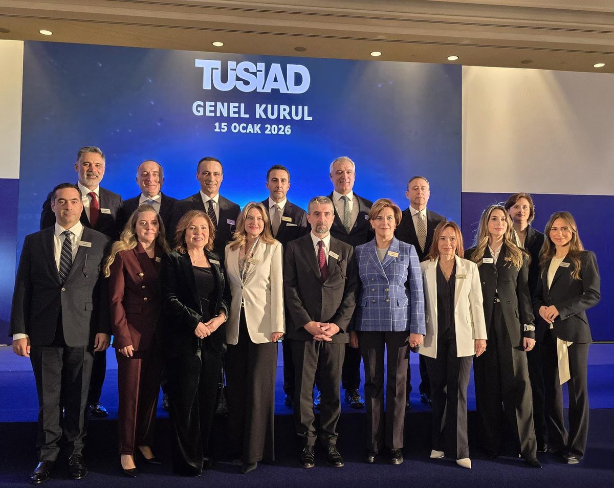ozandiren's tweet photo. Değerli Dostlarım,

Bugün gerçekleşen TÜSİAD Genel Kurulu’nda, üyelerimizin teveccühüyle Yönetim Kurulu Başkanlığı görevini üstlenmiş bulunuyorum.

TÜSİAD’ın yeni dönem Yönetim Kurulu olarak üstlendiğimiz sorumluluğun bilincindeyiz.

Yönetim Kurulumuzun ana odağını, kalkınma konusunun çok katmanlı ve bütüncül bir perspektifle ele alınması oluşturacak. TÜSİAD’ın geçmişte bu yönde yaptığı çalışmalarla oluşan birikim ise, en önemli dayanağımız olacak.

Türkiye’mizin kalkınma yolculuğunda, hepimizin ulaşmak istediği hedef aynıdır. TÜSİAD’ın hedefi, ülkemizin hedefiyle bir ve bütündür. 

Görevi devraldığım Sn. Orhan Turan’a, önceki dönem Yönetim Kurulumuza, Yüksek İstişare Konseyi Başkanı Sayın Ömer Aras’ın şahsında, TÜSİAD Yüksek İstişare Konseyi Başkanlık Divanına ve beni bu göreve layık gören tüm TÜSİAD üyelerine şükranlarımı sunuyorum.

Saygılarımla,