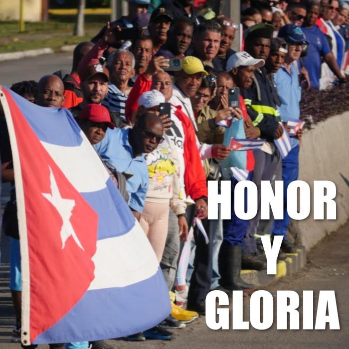 GobiernoCuba's tweet photo. Luego del primer homenaje póstumo a los bravos combatientes caídos en #Venezuela, encabezado por el General de Ejército Raúl Castro Ruz, líder al frente de la Revolución Cubana, miles de capitalinos rinden tributo a nuestros héroes.
#Cuba los abraza y contempla orgullosa. https://t.co/NjYlU2ZPFh