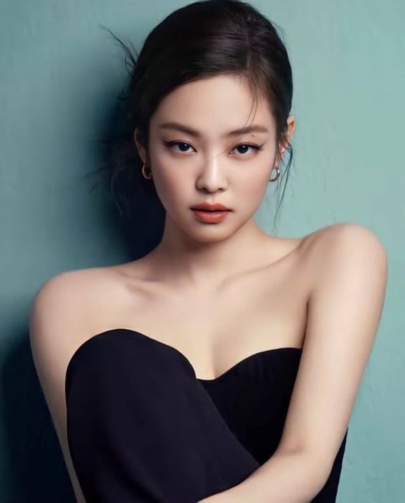 Caovan201196's tweet photo. Chúc Jennie sinh nhật nhiều niêm vui, tuổi mới đại thành công

BORN TO BE JENNIE 
HAPPY JENUARY  
#TheShiniestRubyDay 
#루비처럼_빛나는_제니생일 @BLACKPINK @oddatelier https://t.co/WCeRPXRD3P
