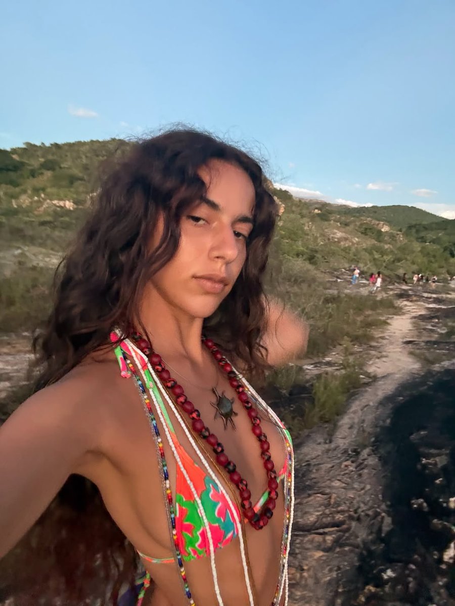 cudegracah's tweet image. mulher linda