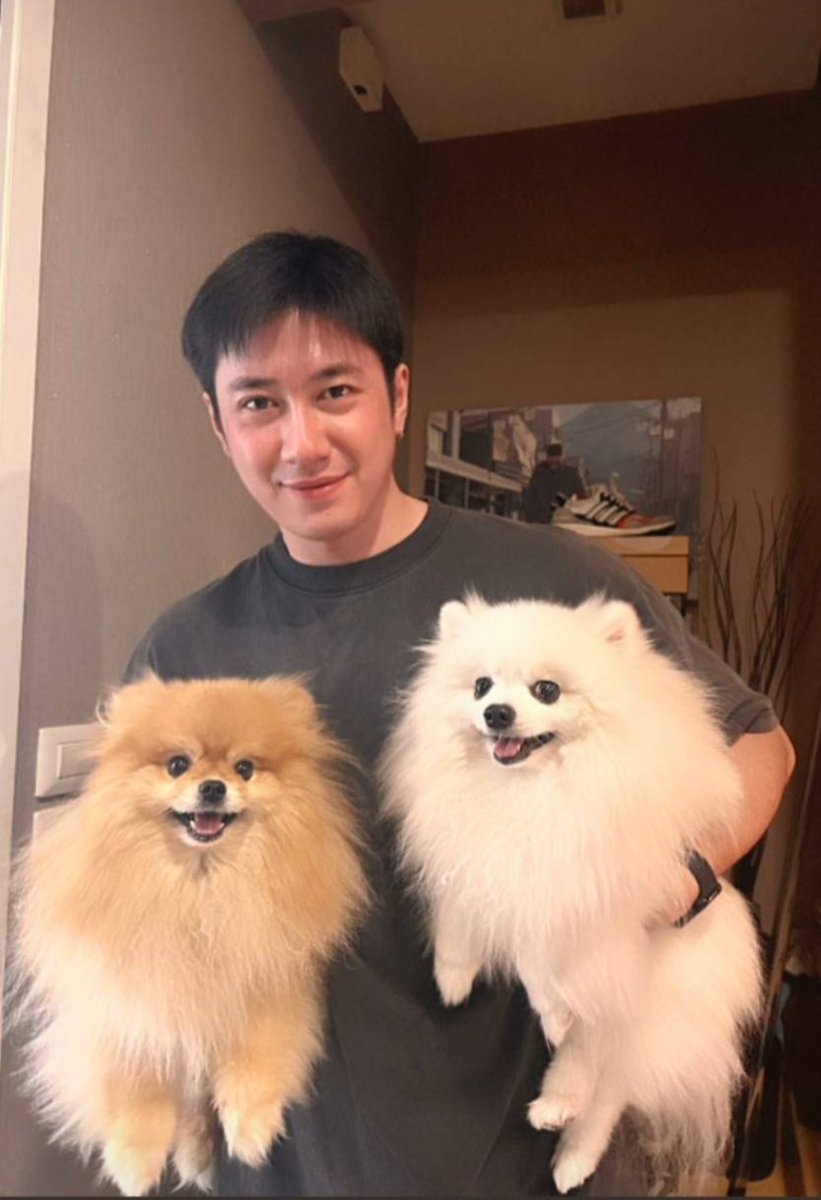 sukkhie6's tweet image. ไปทำรัยมานี่ ทำไมหน้าเด็กลง หล่อขึ้นมากก❤️
#แจมรชตะ
@RachataJam