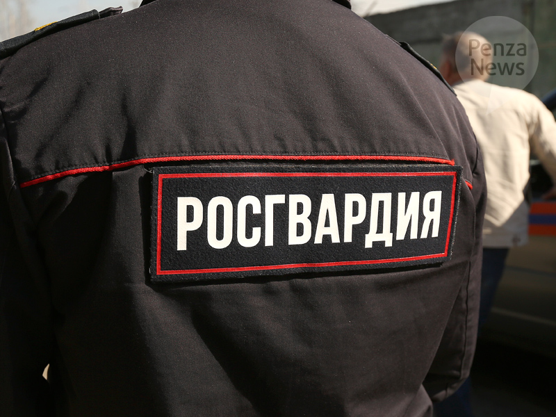 В Пензенском районе росгвардейцы задержали мужчину, который съел готовую еду в супермаркете и отказался платить
penzanews.ru/incidents/1661…
#Пенза #НовостиПензы #PenzaNews #Новости