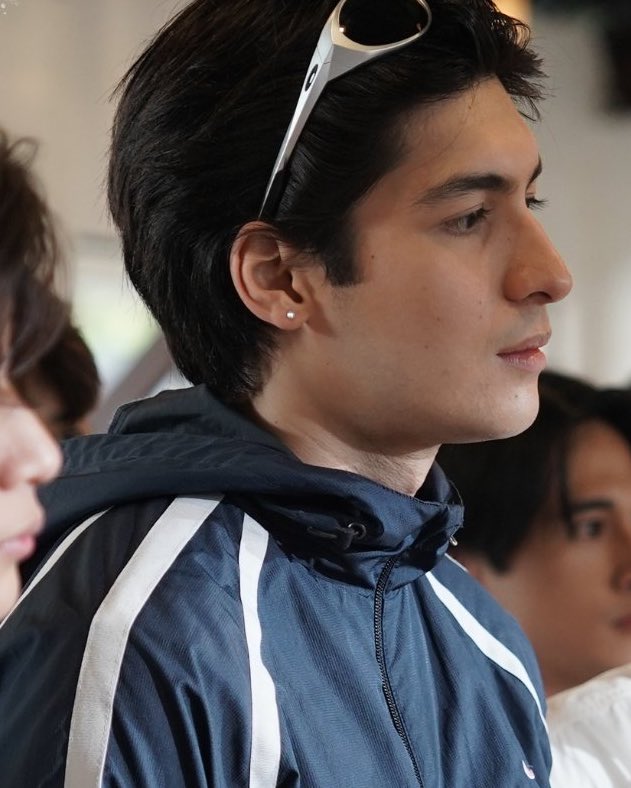 ANT0NIEAN's tweet image. lawrd this lethal side profile….