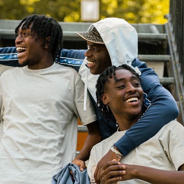 KumoSky_'s tweet photo. 🟢🚨 APRÈS 7 ANS D’ABSENCE, PNL N’EST PLUS AU SOMMET !
L2B dépasse le groupe légendaire et devient le groupe de rap français le plus écouté en France 🤯

Le nouveau visage des groupes de rap 👏👏 https://t.co/CEQE2RAaoH