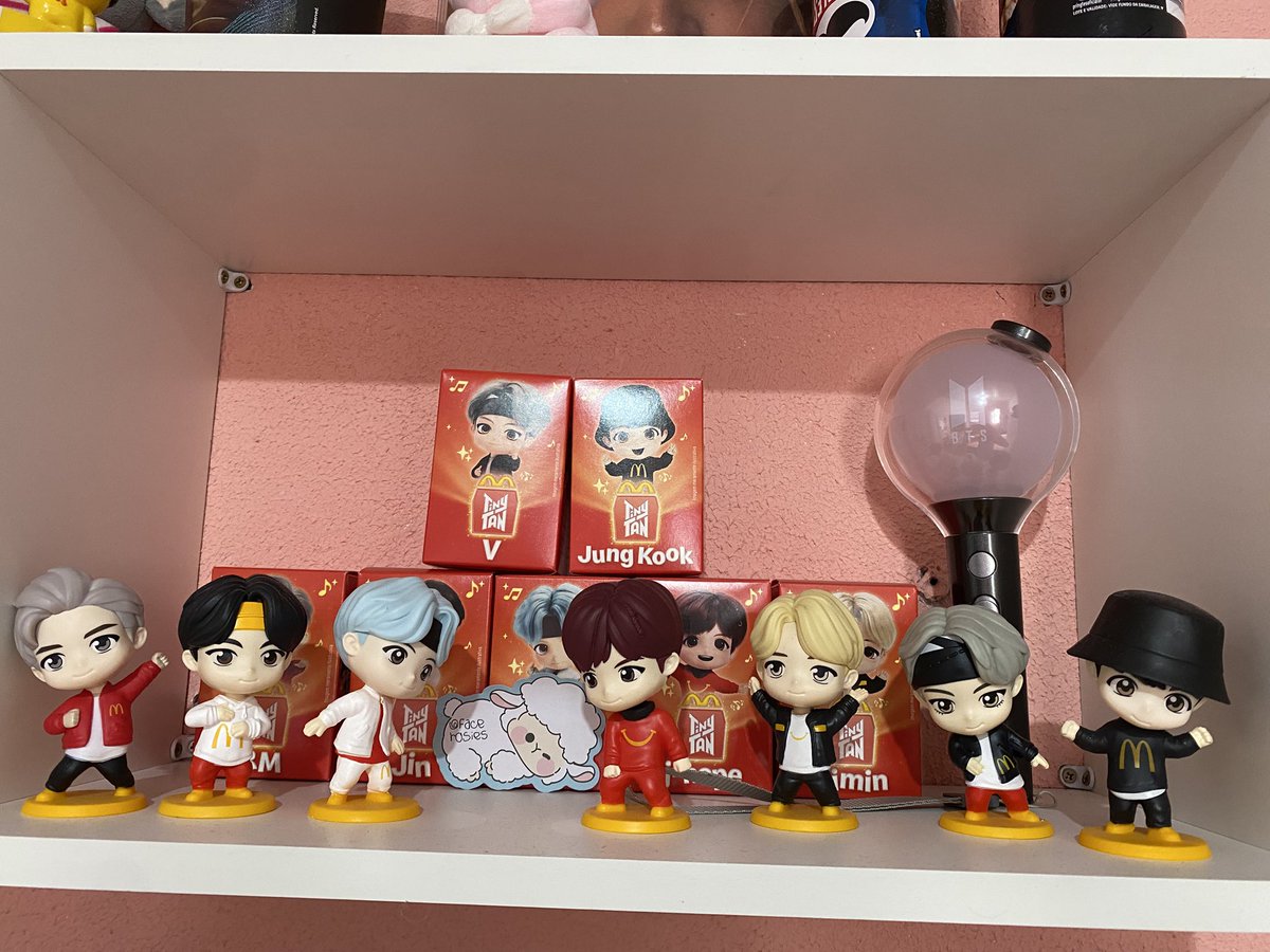 facerosies's tweet photo. ͏ ˖ ࣪ ⭑𓆩 VENDA | VENDO 𓆪⭑ ࣪ ˖

• bonecos tinytan bts mc donalds ver. mic drop
• $25 cada ou $180 todos + frete a calcular
• não possuo feedback pois é minha primeira venda, mas envio todas as provas possíveis do processo.

 🏷 bts kpop jimin jk v suga rm jin jhope https://t.co/Y59ap2lat8