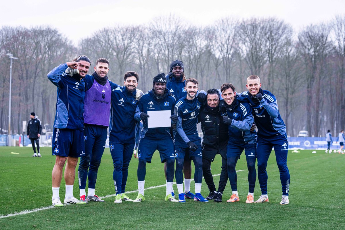 HSV's tweet image. Trainingssieger ✨🏆

#nurderHSV #Training