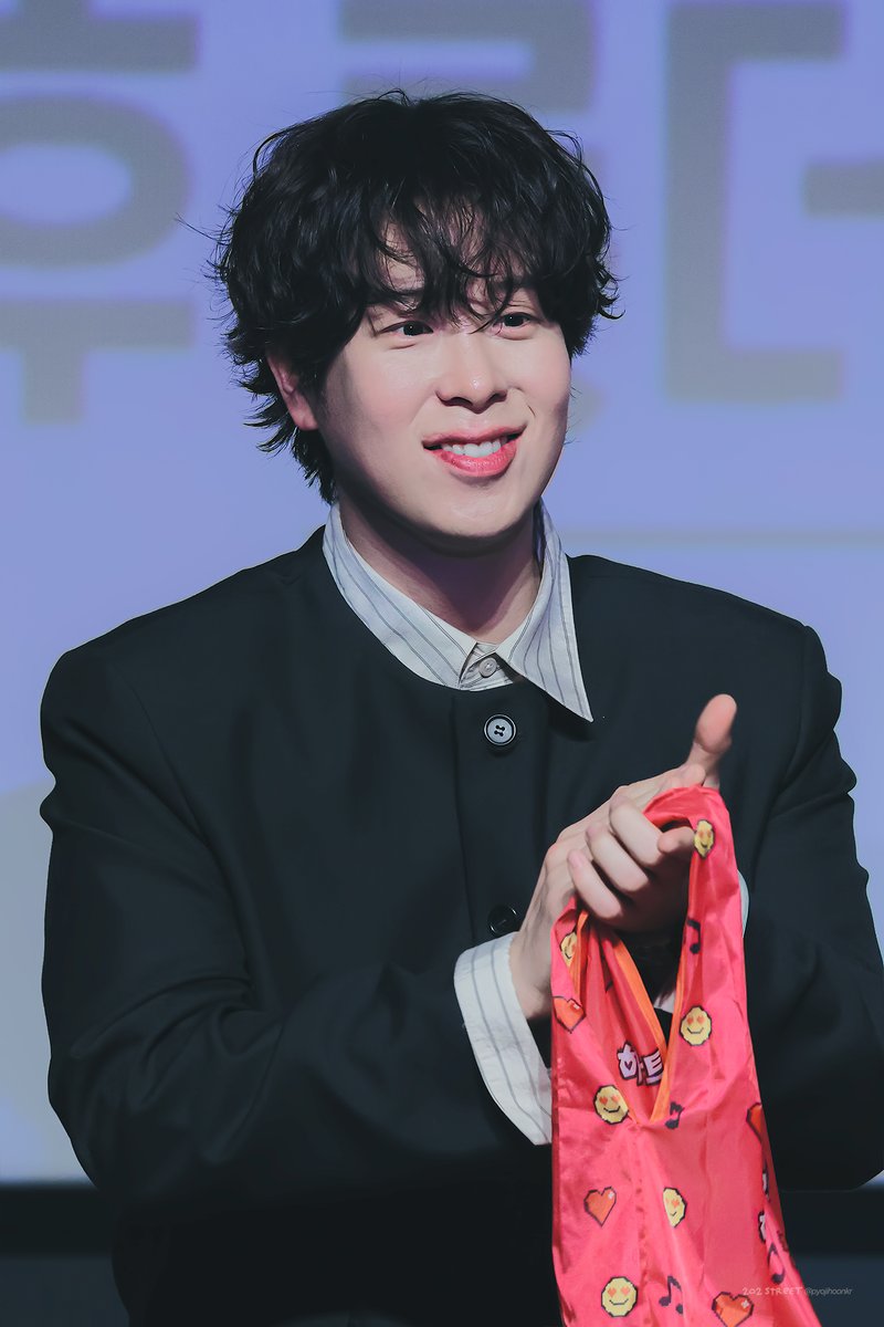 pyojihoonkr's tweet image. 260108 하트맨 시사회 #피오 #표지훈