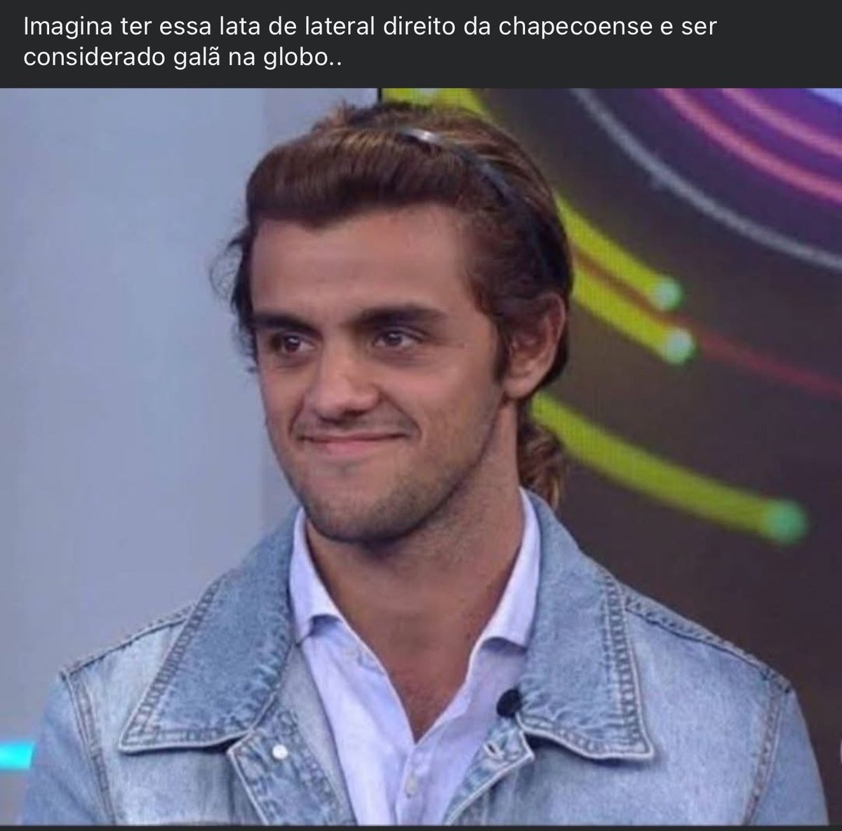 Mfutebolisticos's tweet image. a chape tomando de graça pqp