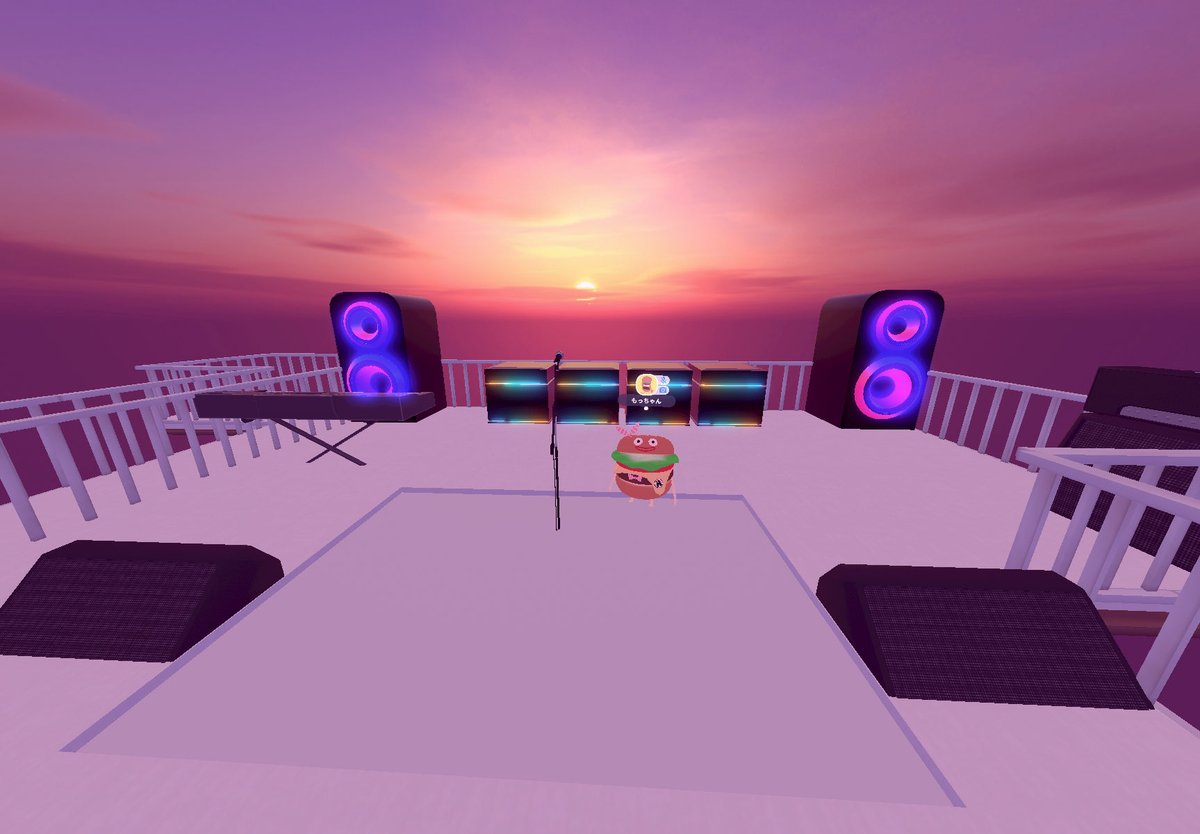 qu6og65740's tweet image. 昨年10月に初めて作った
clusterの【もっちゃんカフェ】

超初心者🔰なのでショボくて恥ずかしいのですが

屋上のLIVE会場に
いつかルカちゃんが歌いに来てくれるといいなぁー٩( ᐛ )و✨