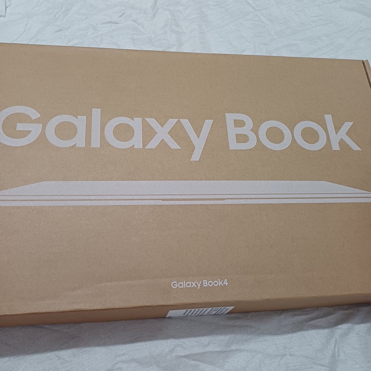 f4irymandi's tweet image. — SUCESS STORYYY!! 

finalmente comprei meu notebook! consegui uma promoção muito boa e ainda com frete grátis. eu adorei tô muito feliz 😭😭