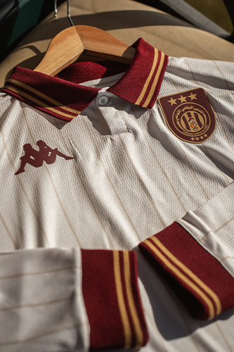 KappaFrance's tweet photo. ✨ Le 4ᵉ maillot anniversaire de l’@estunis1919 est disponible ! ✨
Un hommage élégant au “Sang &amp; Or” 🤍❤💛
Design premium, détails iconiques et héritage du club réunis dans une pièce unique.

🛒 Disponible dès maintenant : https://t.co/2IOMFBSCog https://t.co/dtN6mT6Bo0