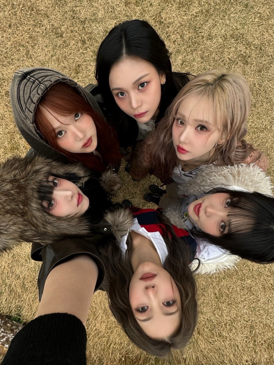 #영원할_여자친구의_11년
#ElevenYearsWithGFRIEND
언제나 사랑해 우리는계속달려~~!!