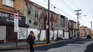 ChristianA51339's tweet image. The '#American Dream'? The goalposts aren't just moving—they're gone. We're all just running on a treadmill that's on fire. Welcome to the grind. #killline #US