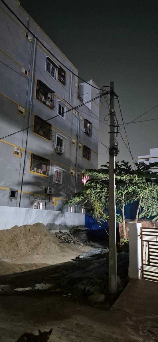 GeorgeReddy0241's tweet photo. Dear @GHMCOnline 

Dear Sir,
Street Light not working Kailash Hills Cammon , Mahadevapuram Colony,  Gajularamram 
9866909797 https://t.co/eyzXKgxcLd