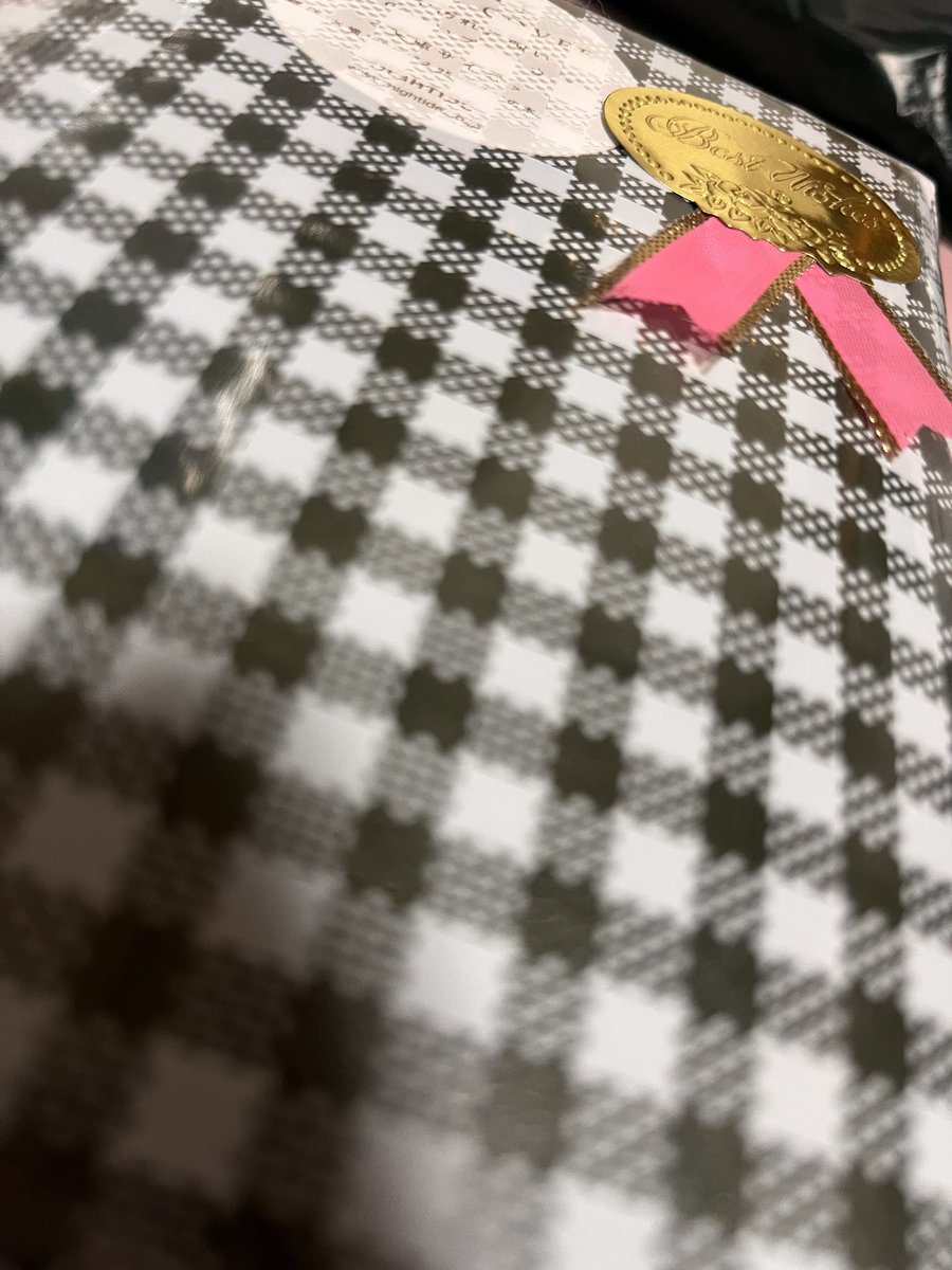 yumoa____'s tweet photo. 15日に22歳になりました！
お友達にプレゼントと、ケーキも頂いちゃいました🥺

今年は体調一番に、環境も変わるので、新しいことに挑戦したり、やりたいこと見つけていけたらいいなと思います！✊ https://t.co/pXSVcRcSR6