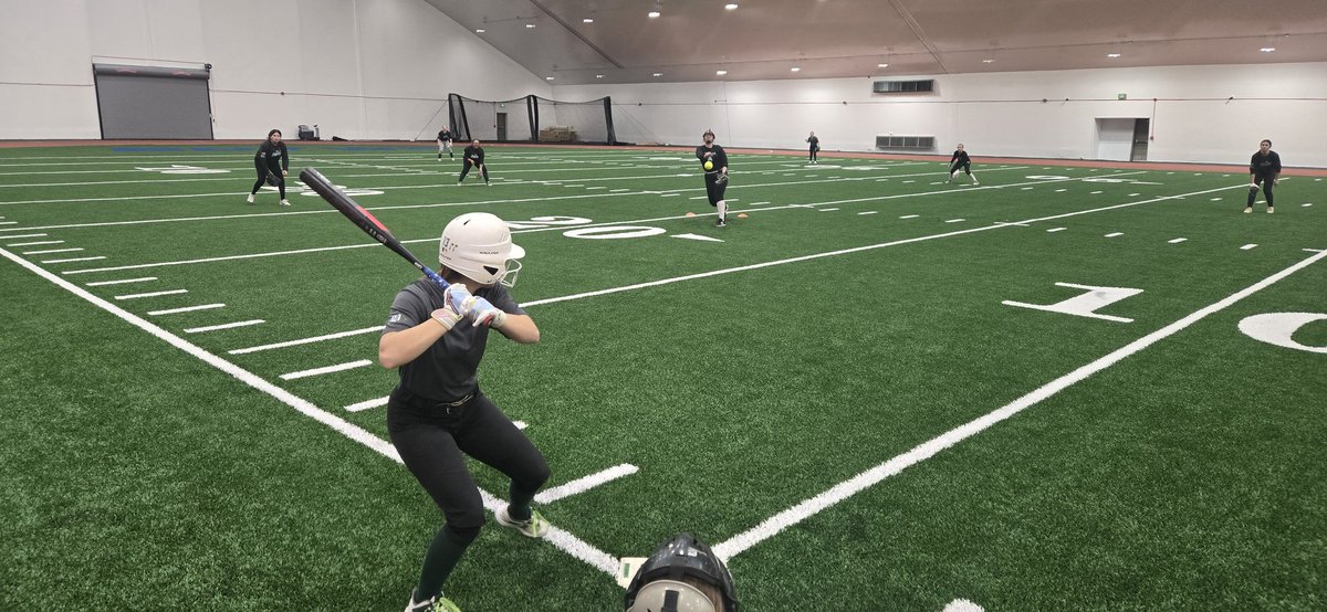 Dakota College Softball tweet media