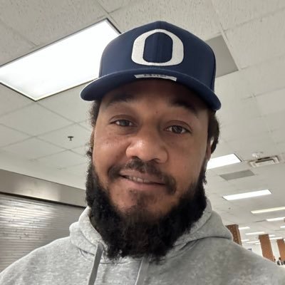 HalMumme's tweet image. Congrats to Anthony Burgess on completing the Official Air Raid Certification! @AirRaidCert

#GetCertified #NotSoft

Brought to you by:
@wcffgame (Football X &amp;amp; O's Video Game)
@VAR_Systems (Air Raid Virtual Reality)