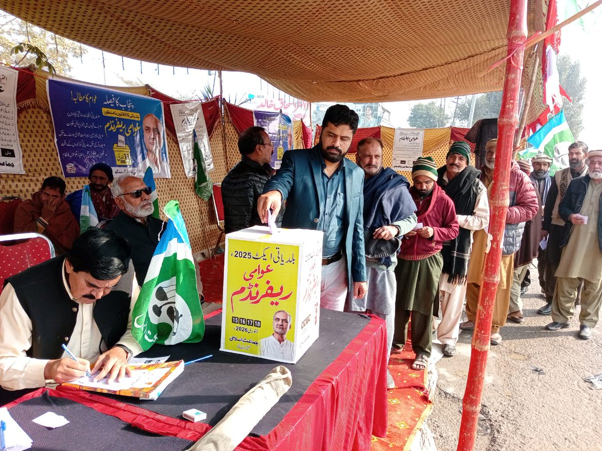 IamMahmoodAzmi's tweet photo. Jamaat-e-Islami is raising collective voice for public rights and empowered local governments in Punjab.

#PunjabAwaamiReferendum #MahmoodAzmi https://t.co/zej20LwaDP
