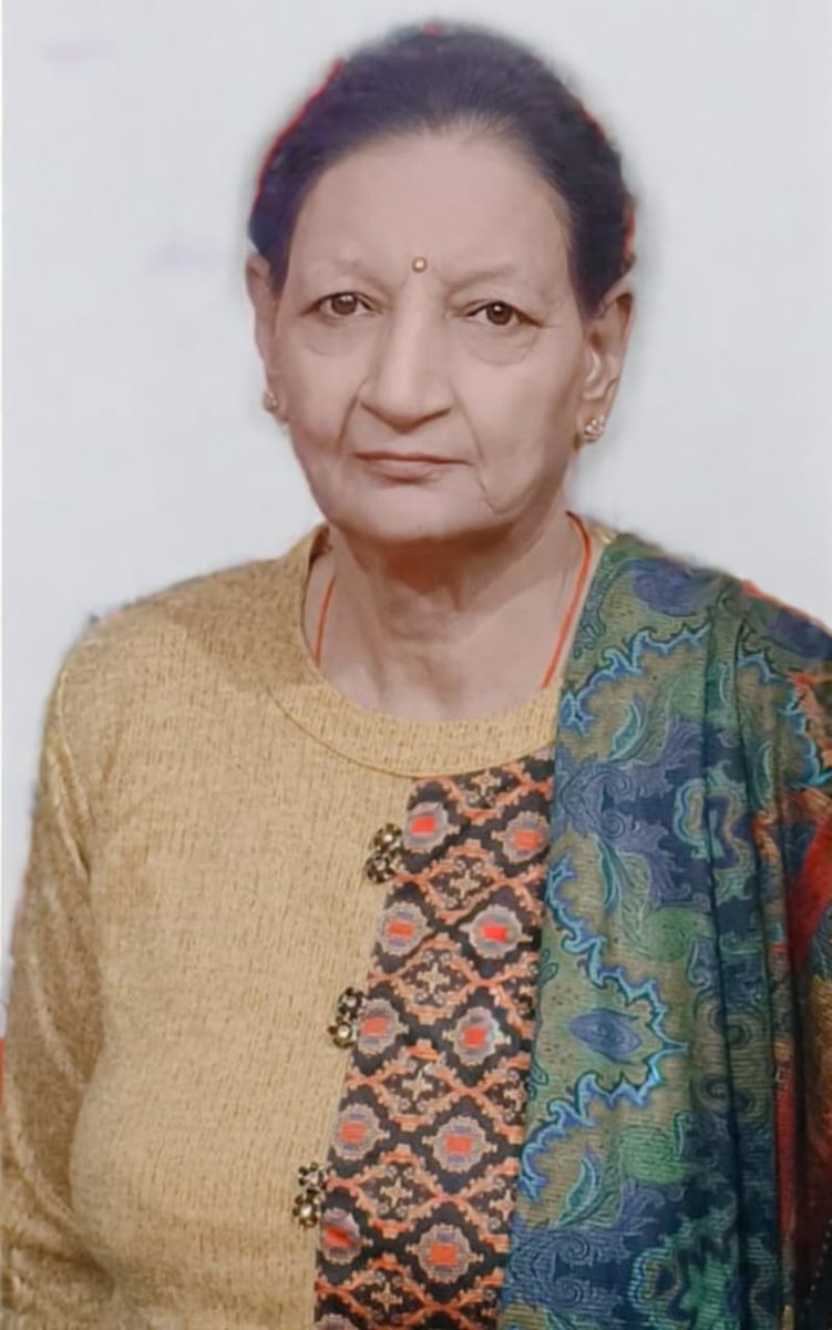 Miss You Maa.😭 Gurudev apne charno me niwas dena.