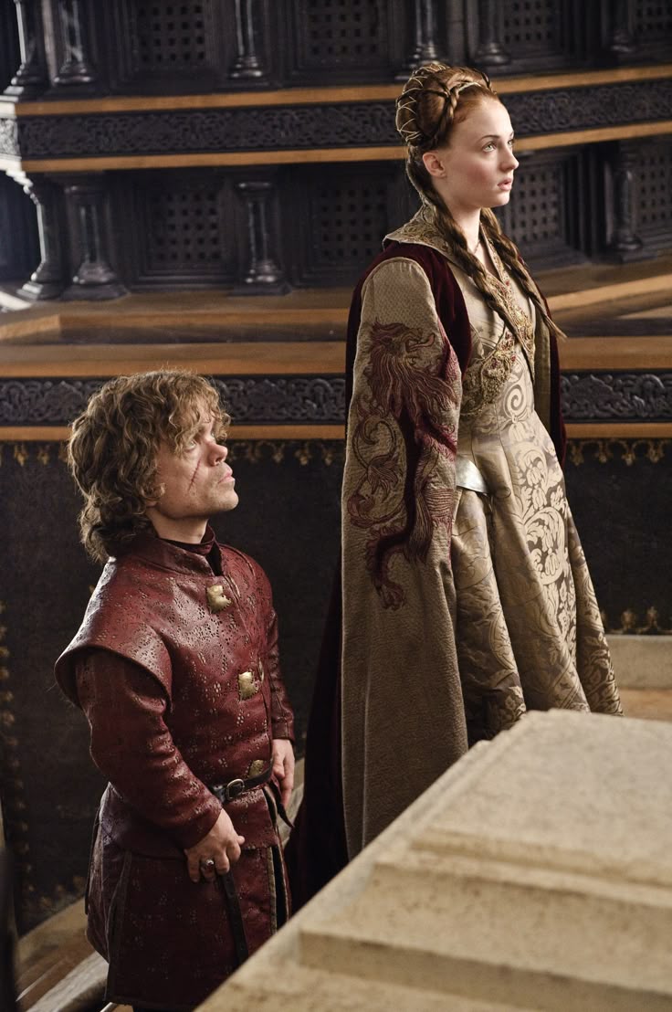 RealPriyanshu9's tweet photo. 🚨🚨🚨🚨🚨
GRRM confirmed Tyrion will most likely die & Sansa will live in future books
Source : Hollywood Reporter
😭😭😭😭
#GOT #WindsOfWinter https://t.co/GeEnIvTNpZ