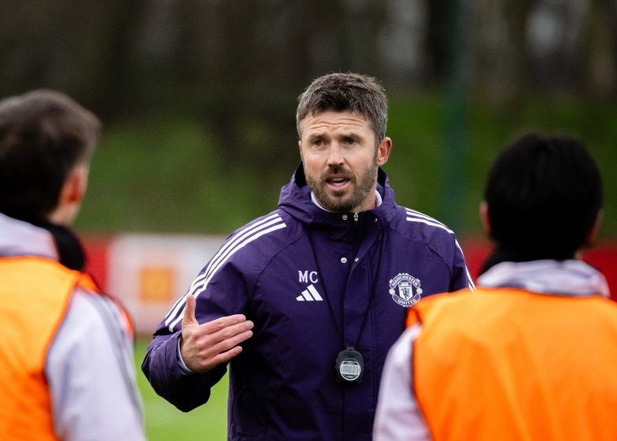 UtdFaithfuls's tweet image. 🚨🗣 - Andy Mitten:

"I'm told from reliable sources that the mood has IMPROVED this week inside Carrington — breathe of fresh air." [@AndyMitten, TOTD]