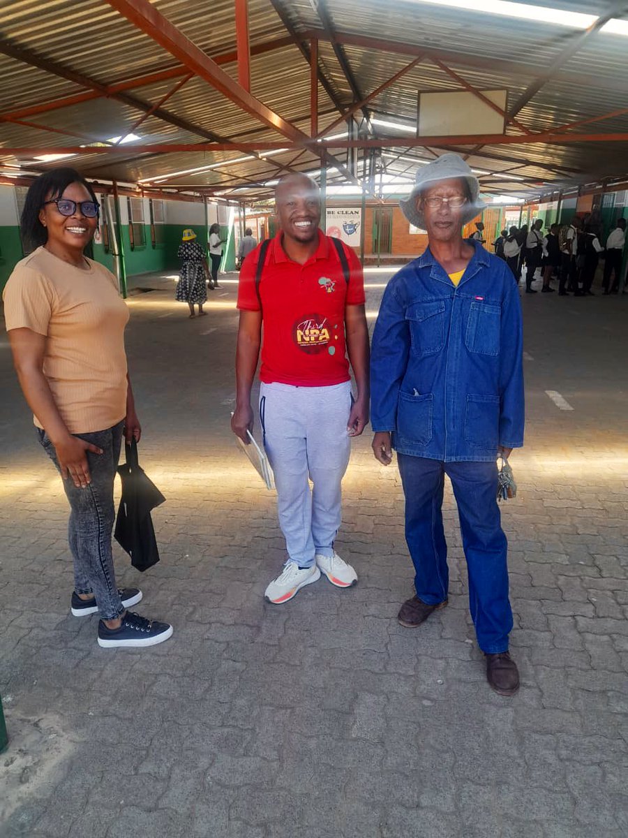 EFF_FreeState's tweet photo. ♦️In Pictures♦️

EFF Chairperson and Secretary of Ward 15, Bloemfontein Subregion are currently at Muthusi Primary school for oversight as part of the EFF #BackToSchool campaign.

#UmntanaEskolweni https://t.co/FjgnZyFem4