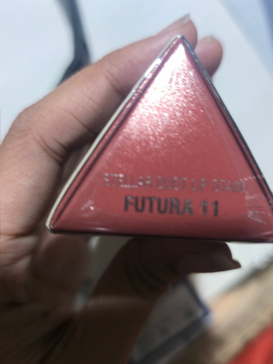 AllStyleShop's tweet image. ส่งต่อ #Timephoria เบอร์ 11 มือ 1 กดสีซ้ำมาจ้า เลยมาส่งต่อ150บาทรวมส่ง สีนี้ใช้ได้ทุกวันสวยมาก วันหมดอายุอีกไกลเลย  #ส่งต่อเครื่องสําอาง #ส่งต่อเครื่องสําอางค์ #ส่งต่อสกินแคร์ #ส่งต่อเสื้อผ้ามือสอง