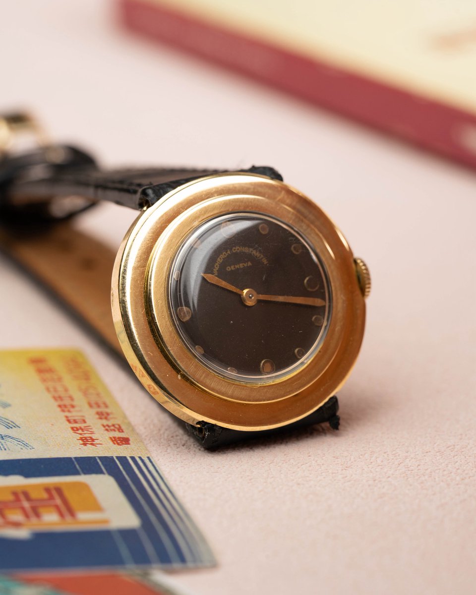 arrowsvintage's tweet photo. An absolutely amazing condition Vacheron Constantin Disco Volante. The serial dates it to late 1930’s, incredibly forward design for the period. Available now on the site. https://t.co/53eM49qVPz