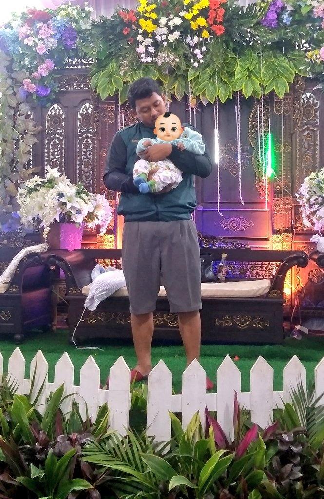 asv_y's tweet image. Ternyata bener ya memori anak waktu kecil diajak jalan² ke alam sama orangtuanya dia masih familiar sama warnanya, aromanya, perasaannya
he said "aku pernah kesini dulu ya bun"
Kota ini, kota yang selalu aku rindukan🏍
#Longtrip